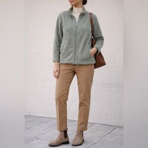 Carolyn Taylor Women's Green Zip Up Jacket